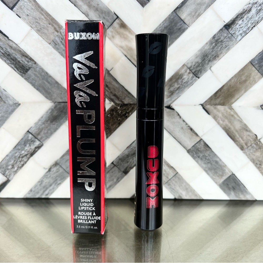 Buxom shiny liquid lipstick kiss e tell